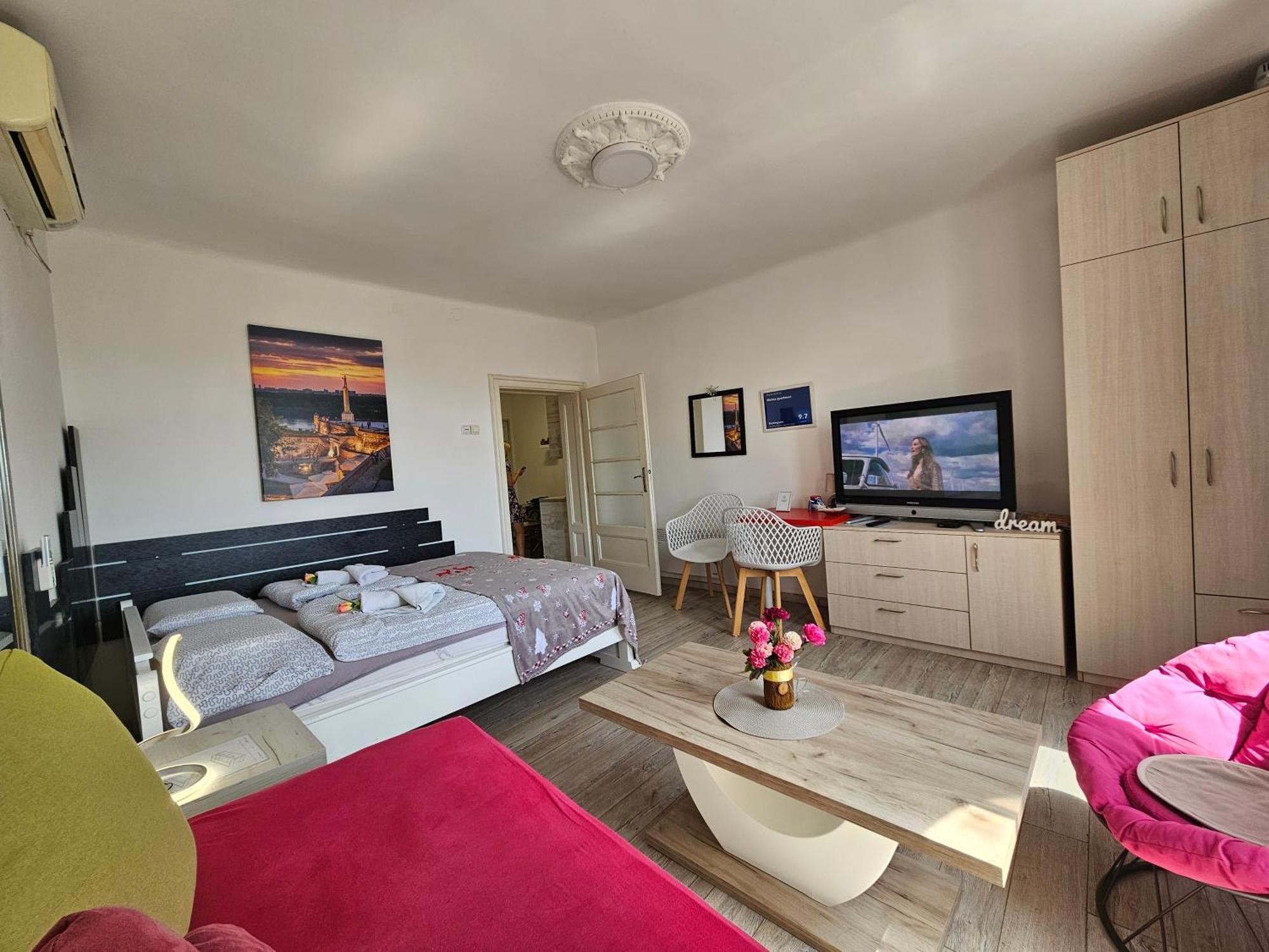 Matea Apartman Белград Экстерьер фото